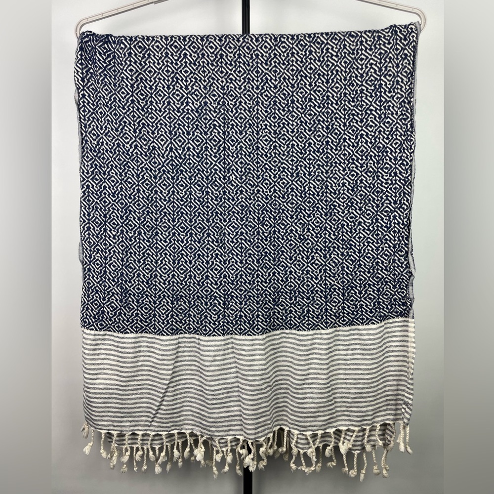 Textured Blue‎ White Striped Rectangular Scarf Beach Throw Blanket Fringe Hem - Picture 2 of 7